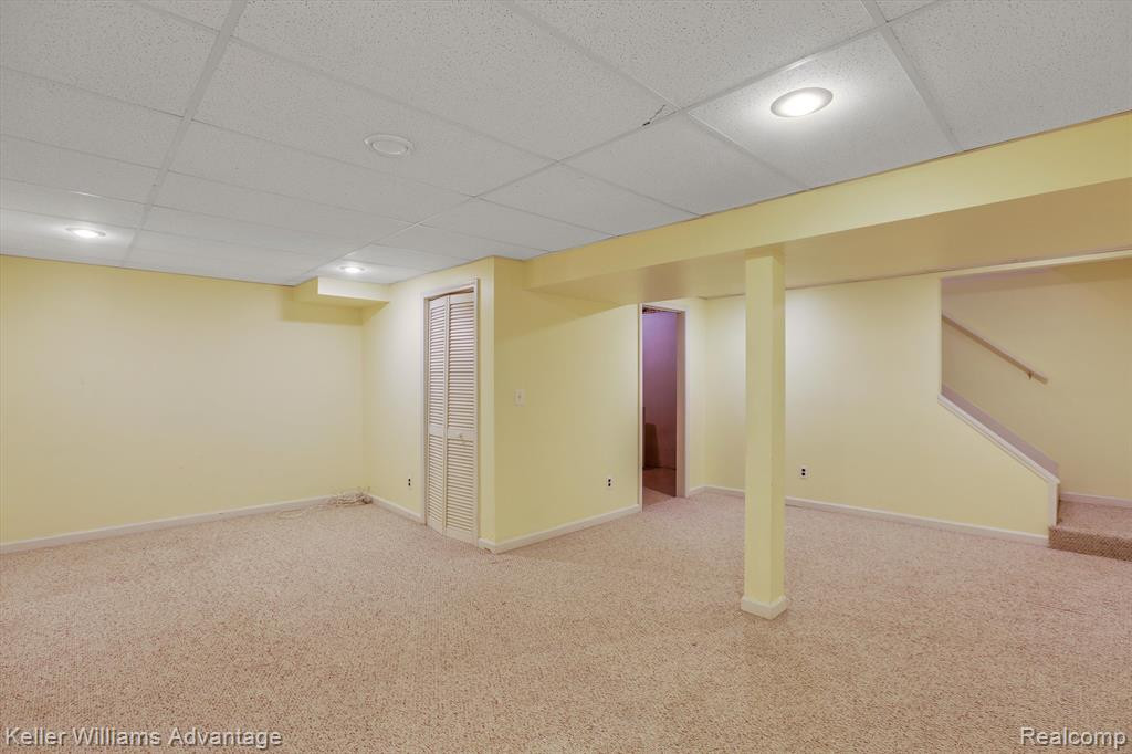 38086 CAROLON Boulevard, Westland, MI — Photo 15