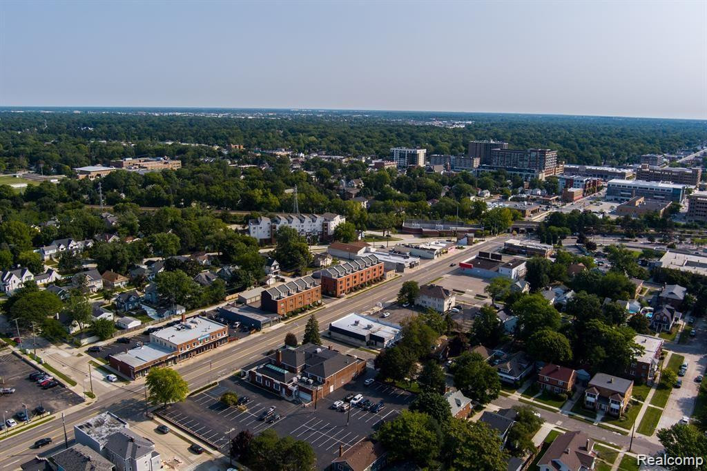 638 W 11 MILE Road, Royal Oak, MI 48067 — Photo 26