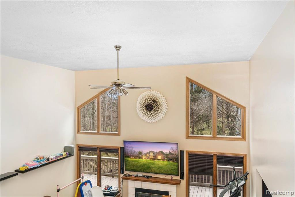 10171 ROYCE Drive, South Lyon, MI 48178 — Photo 3