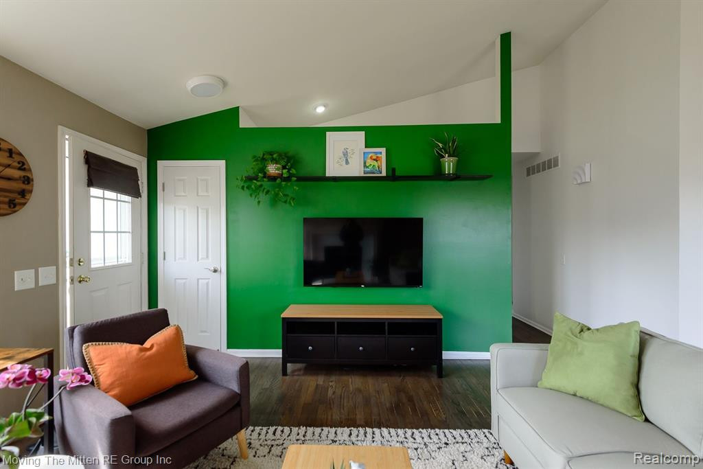 6261 MAPLEHURST Drive, Ypsilanti, MI 48197 — Photo 20