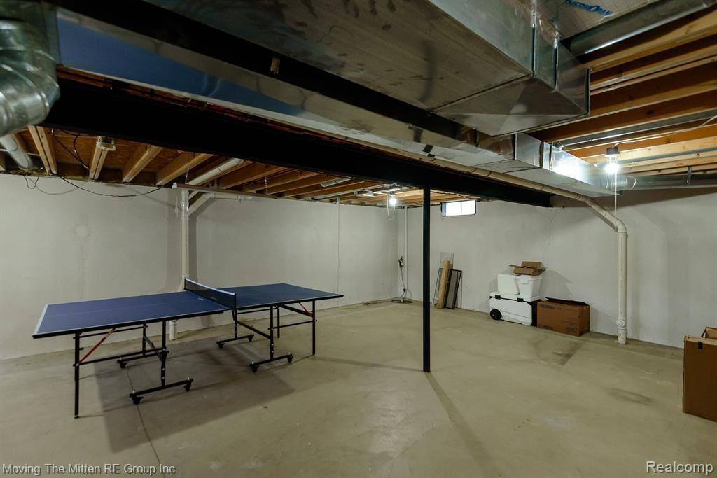 6261 MAPLEHURST Drive, Ypsilanti, MI 48197 — Photo 38
