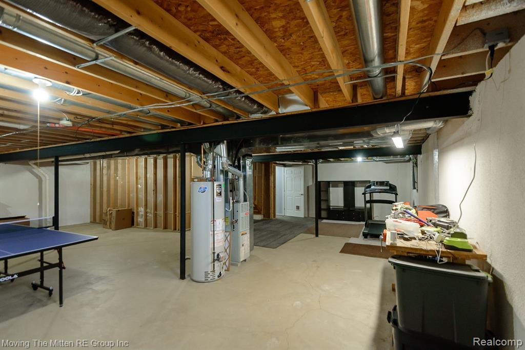 6261 MAPLEHURST Drive, Ypsilanti, MI 48197 — Photo 40