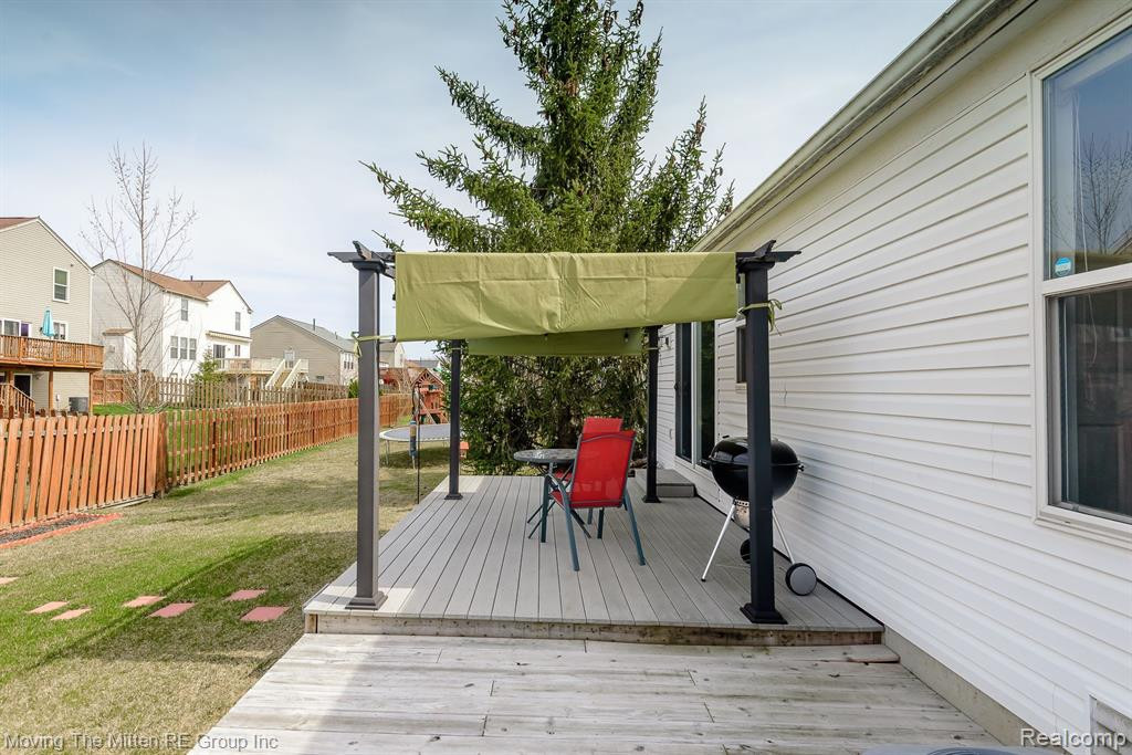 6261 MAPLEHURST Drive, Ypsilanti, MI 48197 — Photo 43