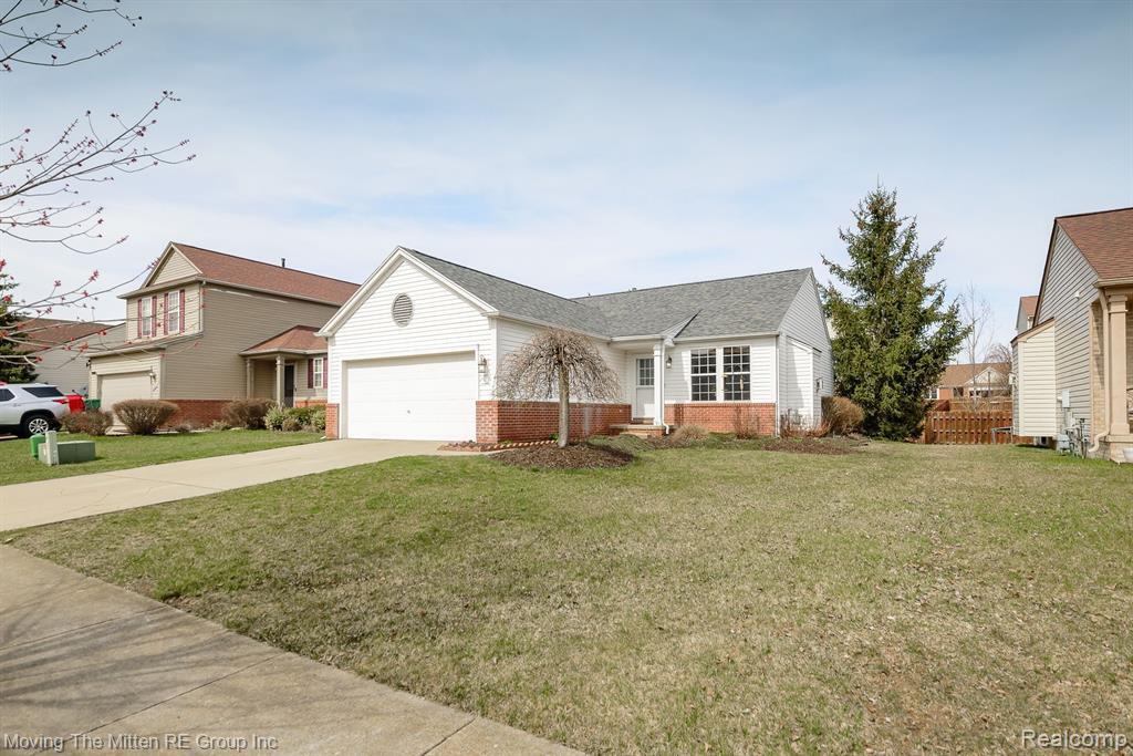 6261 MAPLEHURST Drive, Ypsilanti, MI 48197 — Photo 49
