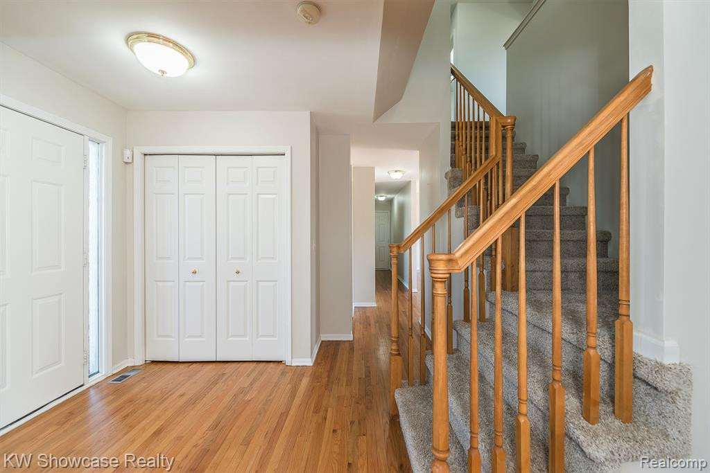 4800 WILLINGHAM Court, Ypsilanti, MI 48197 — Photo 19