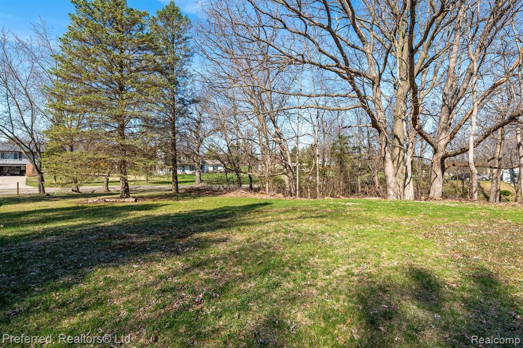 9380 Bennett Lake Rd., Fenton, MI 48430 — Photo 3