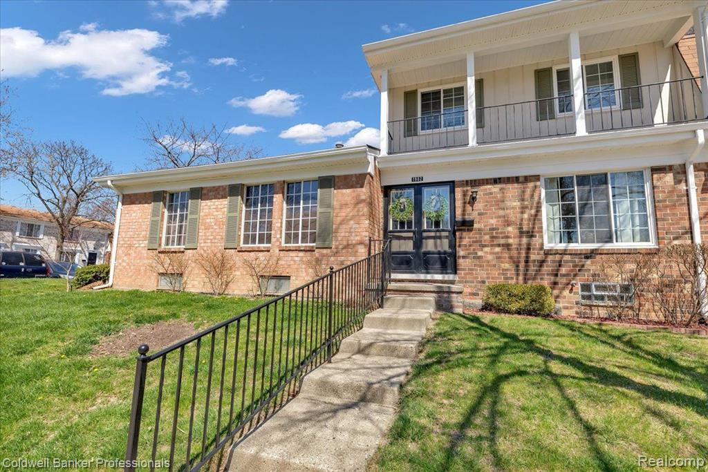 1902 WICKHAM Street, Royal Oak, MI 48073 — Photo 2