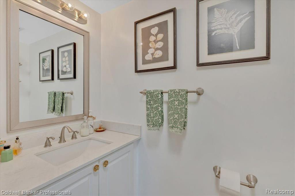 1902 WICKHAM Street, Royal Oak, MI 48073 — Photo 6