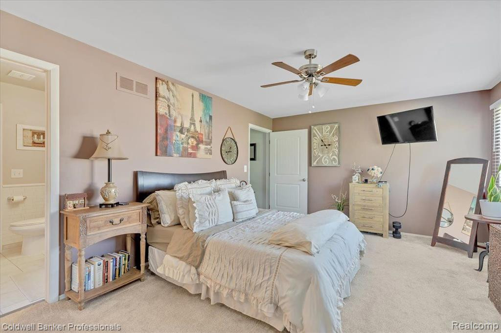 1902 WICKHAM Street, Royal Oak, MI 48073 — Photo 21