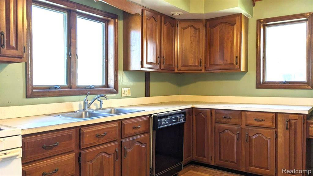 402 N BECK Street, Sebewaing, MI 48759 — Photo 7