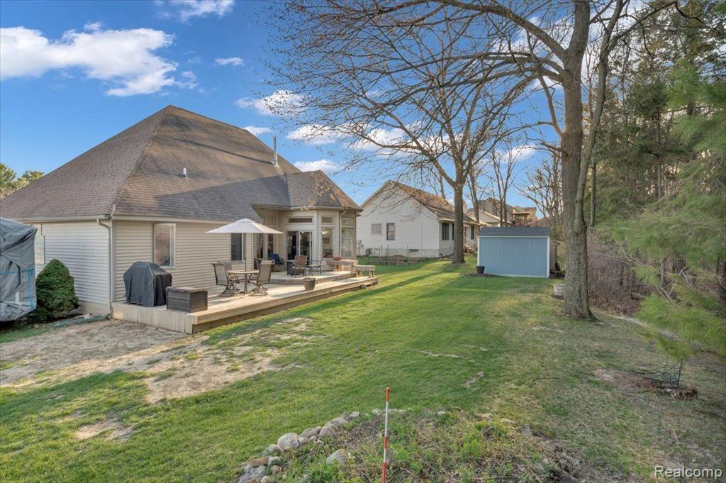 96 JAMESTOWN Drive, Metamora, MI 48455 — Photo 9