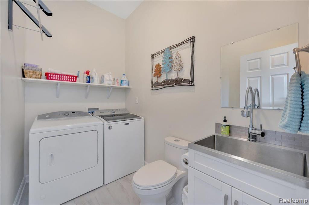 96 JAMESTOWN Drive, Metamora, MI 48455 — Photo 24
