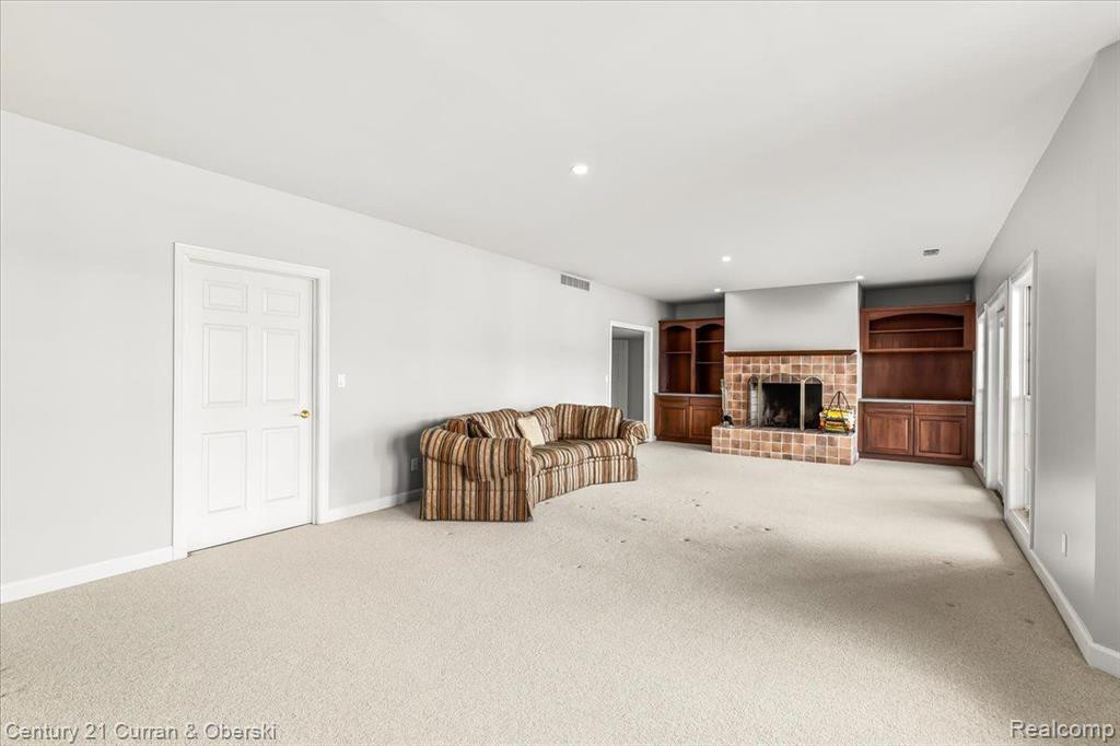 18615 FOX HOLLOW COURT, Northville, MI 48168 — Photo 25