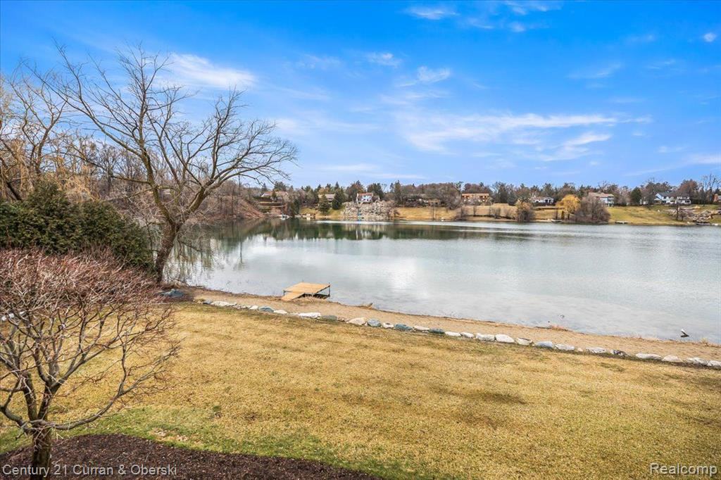 18615 FOX HOLLOW COURT, Northville, MI 48168 — Photo 30