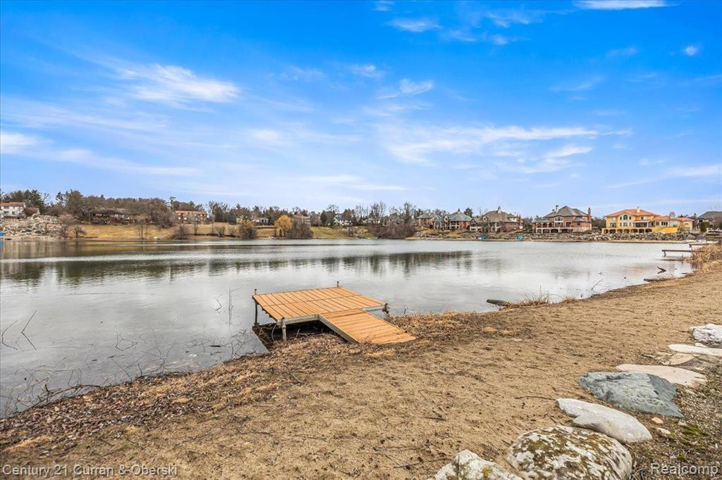 18615 FOX HOLLOW COURT, Northville, MI 48168 — Photo 33