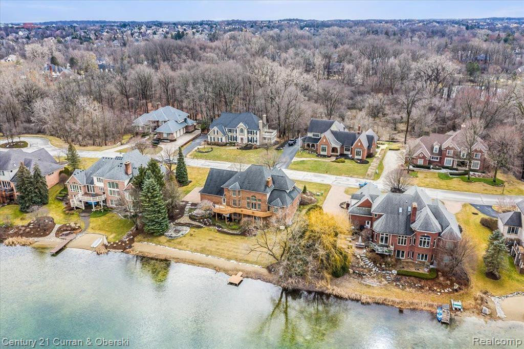 18615 FOX HOLLOW COURT, Northville, MI 48168 — Photo 38
