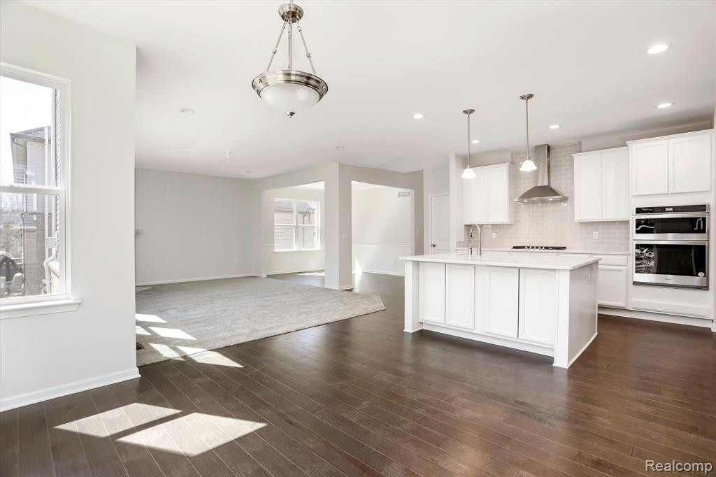 214 SINGH Boulevard, South Lyon, MI 48178 — Photo 22