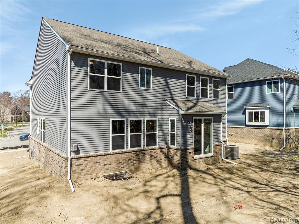 214 SINGH Boulevard, South Lyon, MI 48178 — Photo 41