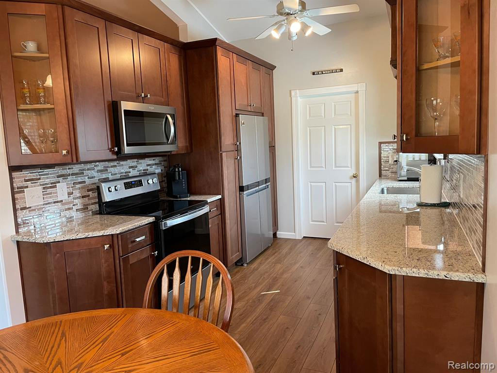 6911 DEERHURST Drive, 97, Westland, MI — Photo 6