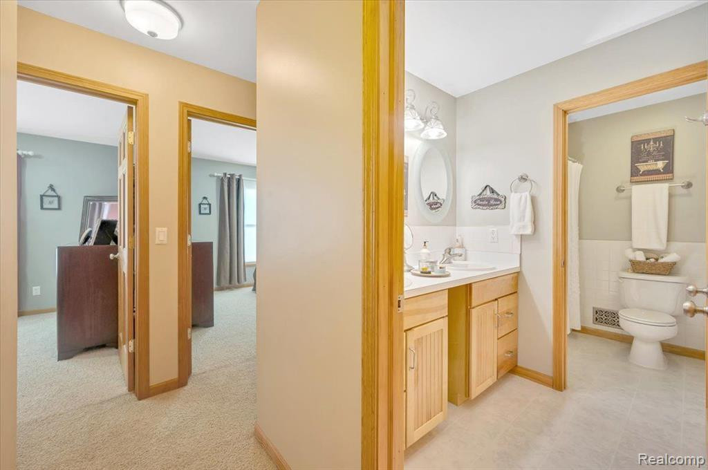 565 CENTRAL Drive, Lake Orion, MI 48362 — Photo 27