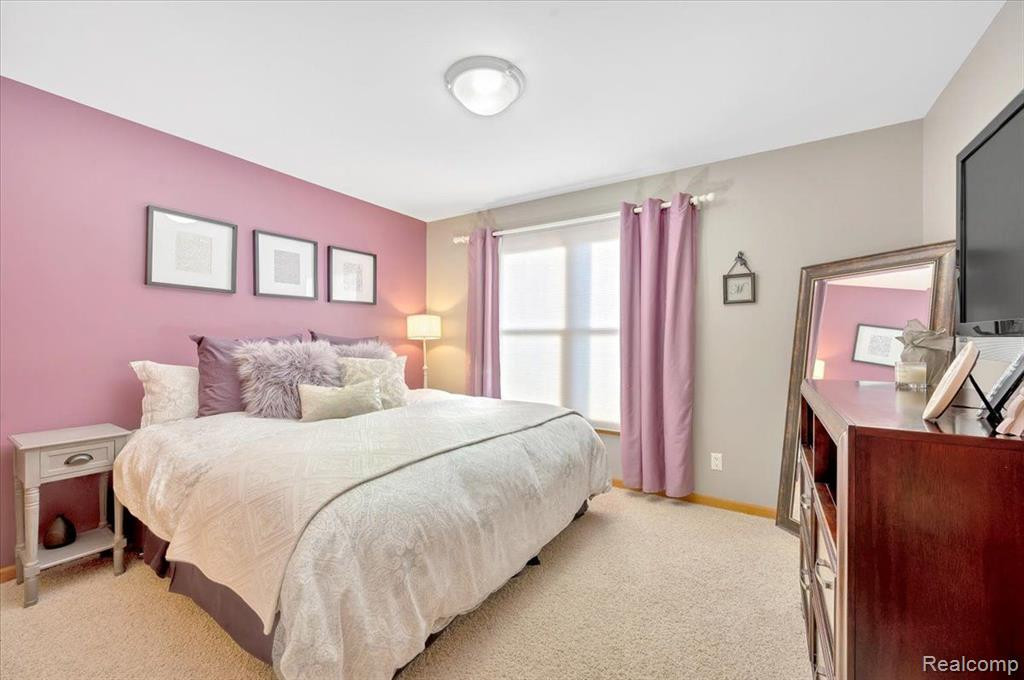 565 CENTRAL Drive, Lake Orion, MI 48362 — Photo 31
