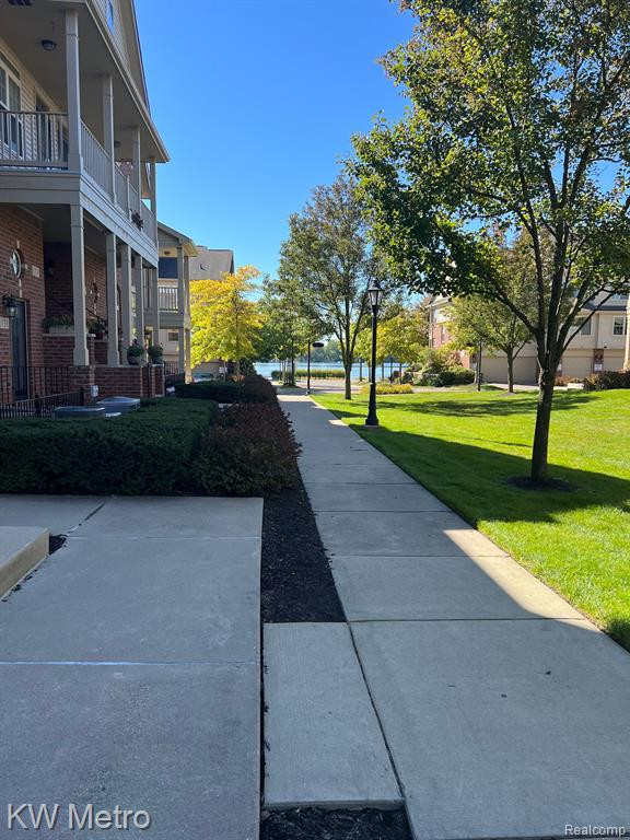 123 E BAY Drive, Walled Lake, MI 48390 — Photo 2