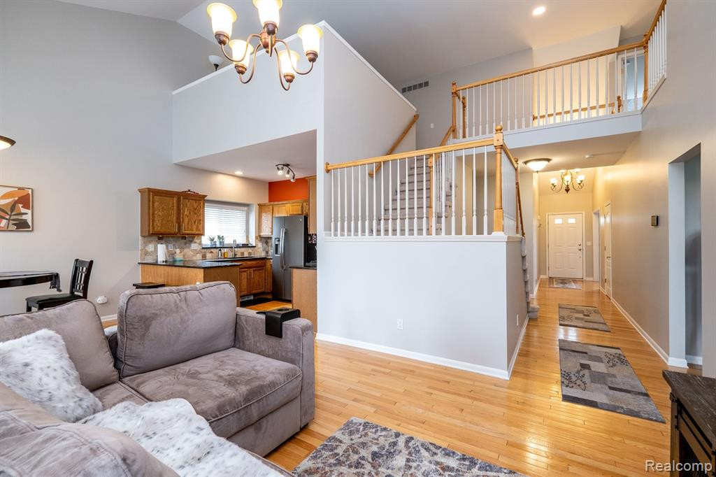 1022 PADDOCK Drive, 4, South Lyon, MI 48178 — Photo 10