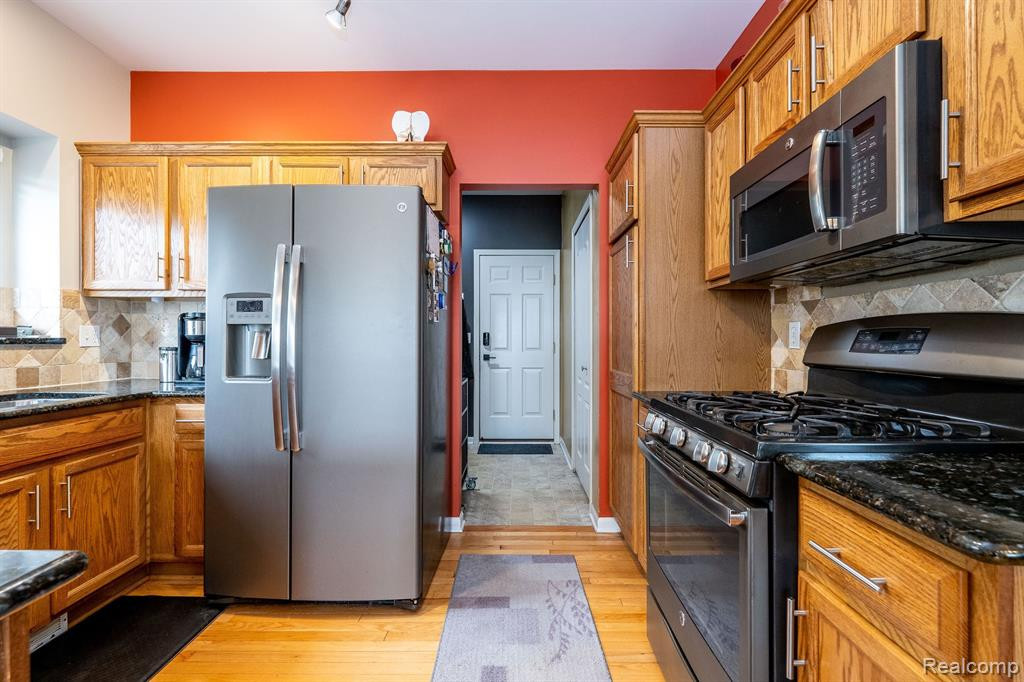 1022 PADDOCK Drive, 4, South Lyon, MI 48178 — Photo 15