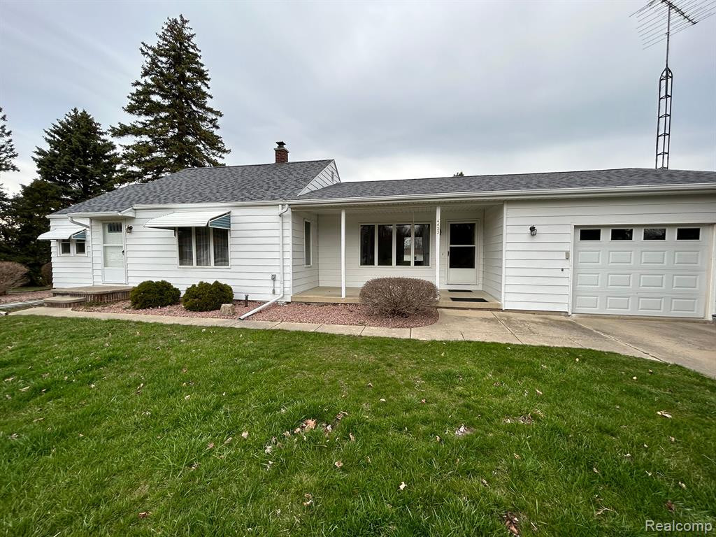 4422 BEACH Street, Akron, MI 48701 — front exterior