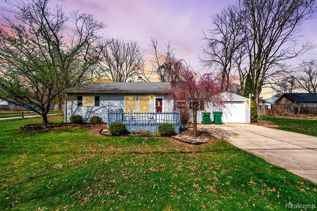 1715 RUSSELL Street, Ypsilanti, MI 48198 — front exterior