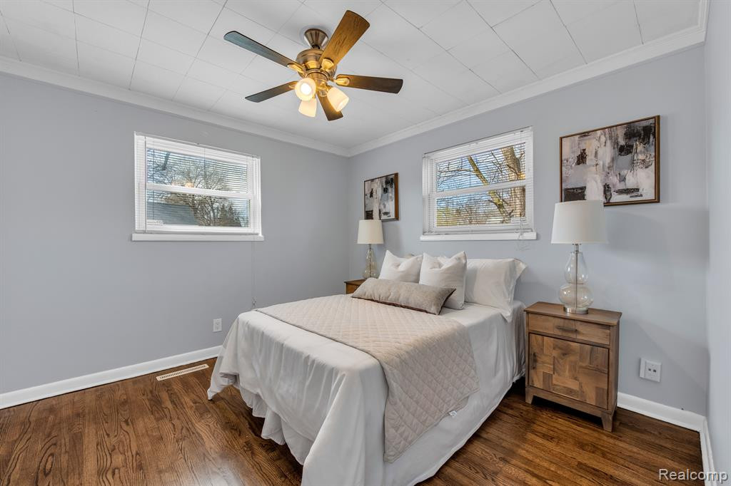 1715 RUSSELL Street, Ypsilanti, MI 48198 — Photo 12