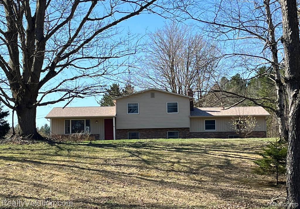6252 LYONS Road, Imlay City, MI 48444 — front exterior