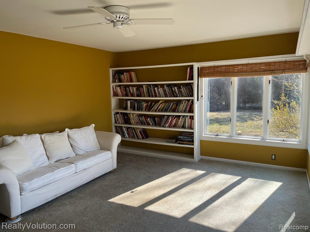 6252 LYONS Road, Imlay City, MI 48444 — Photo 4