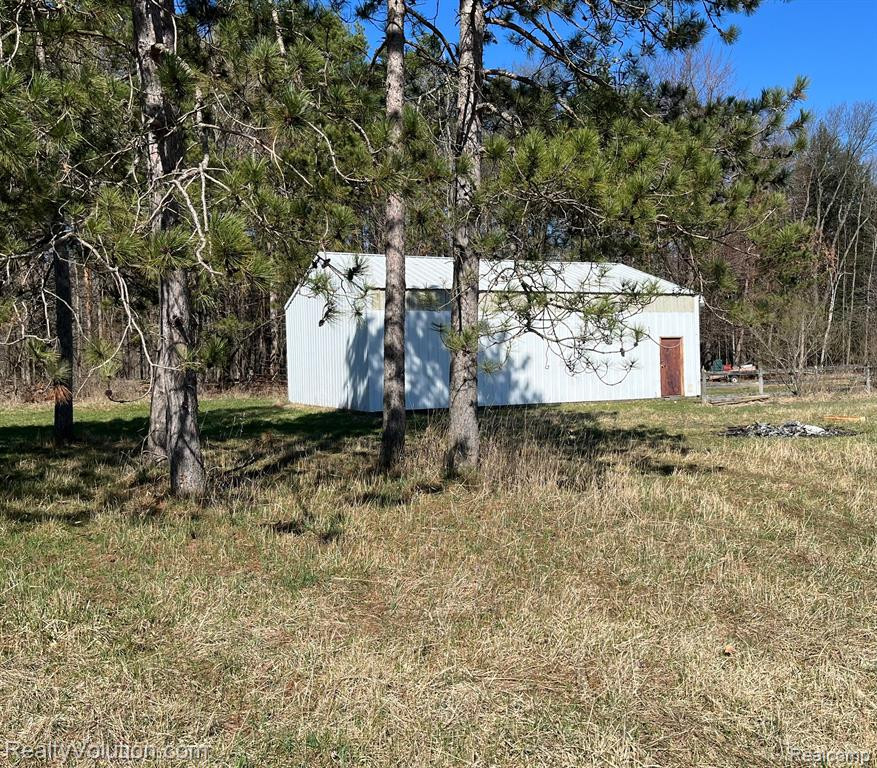 6252 LYONS Road, Imlay City, MI 48444 — Photo 37