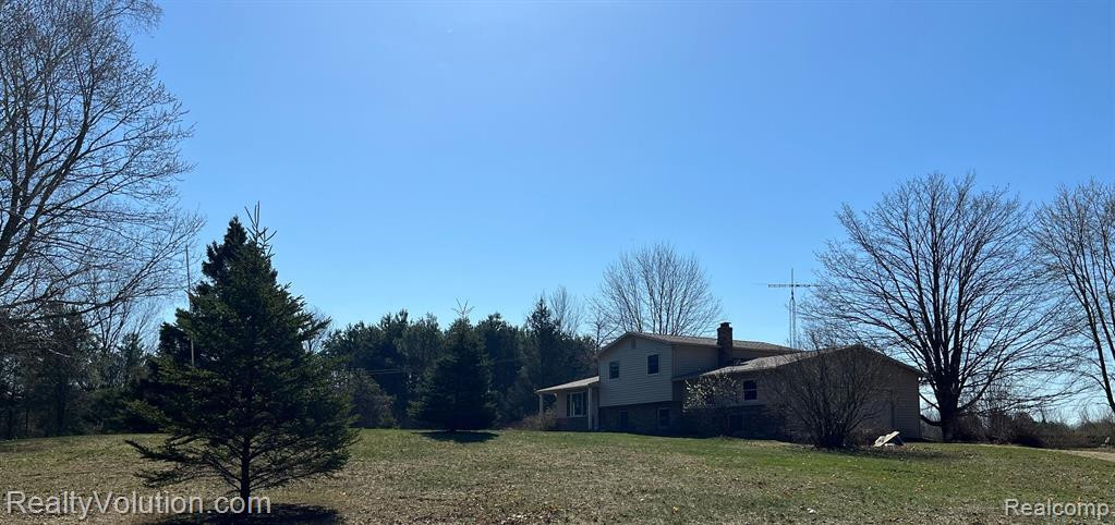 6252 LYONS Road, Imlay City, MI 48444 — Photo 47