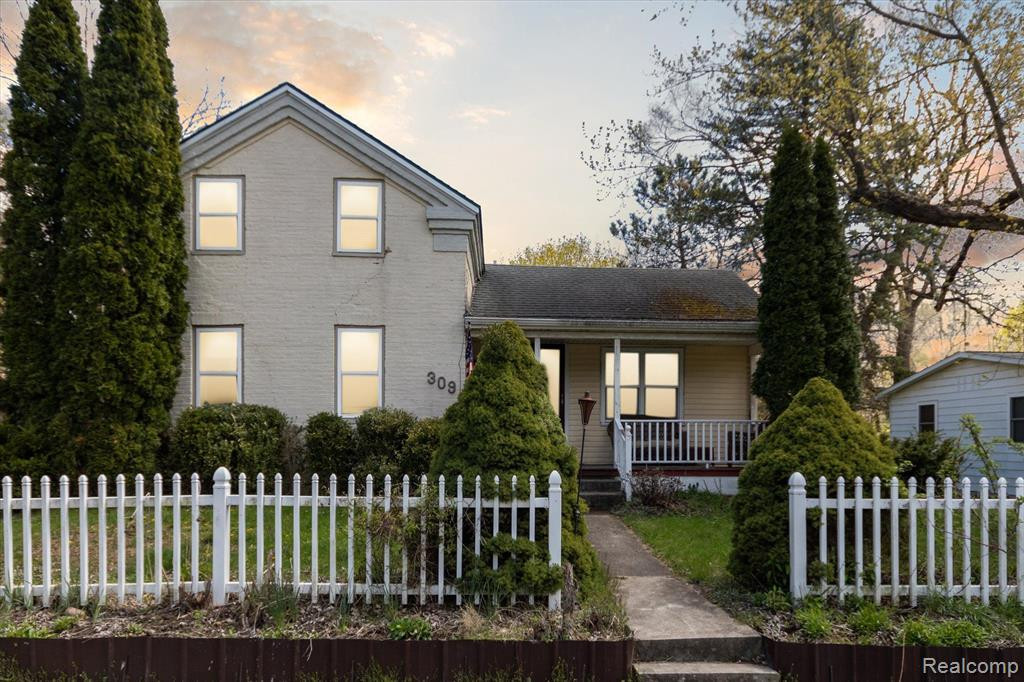 309 Brown Street, Grass Lake, MI 49240 — front exterior