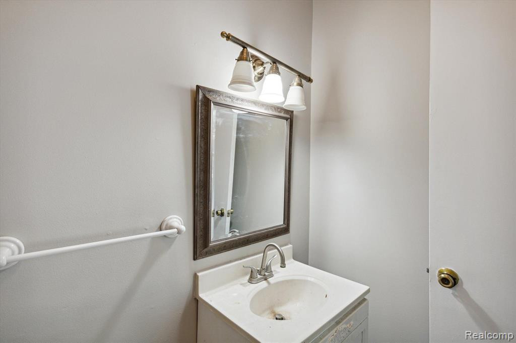 309 Brown Street, Grass Lake, MI 49240 — Photo 16