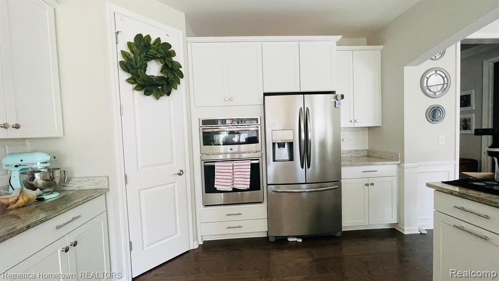 49743 HANCOCK Street, Canton, MI 48188 — Photo 11
