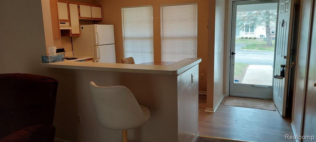 8030 COLONIAL Lane, 22, Ypsilanti, MI 48198 — Photo 3