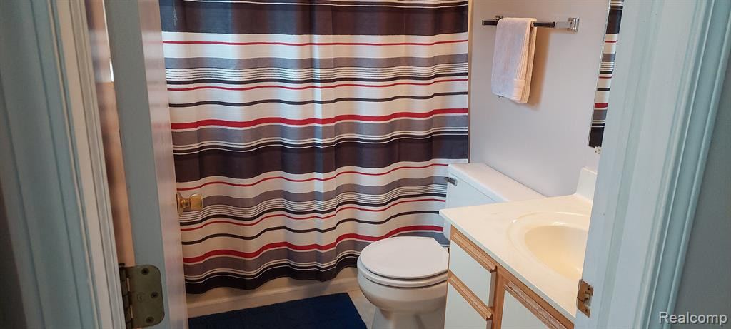8030 COLONIAL Lane, 22, Ypsilanti, MI 48198 — Photo 9