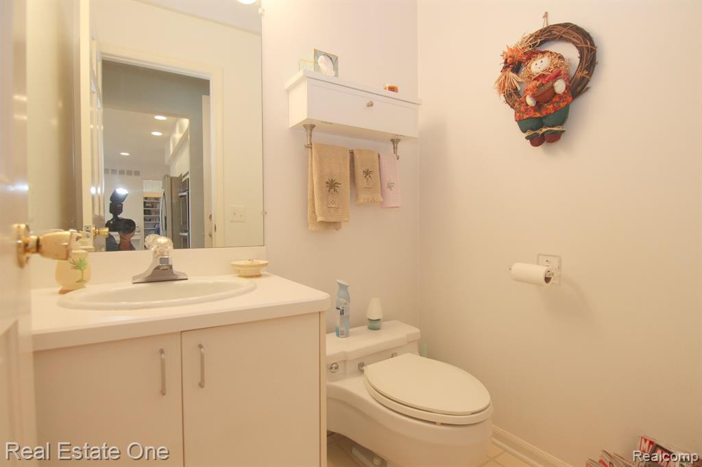 5441 PROVINCIAL Drive, Bloomfield Hills, MI 48302 — Photo 28