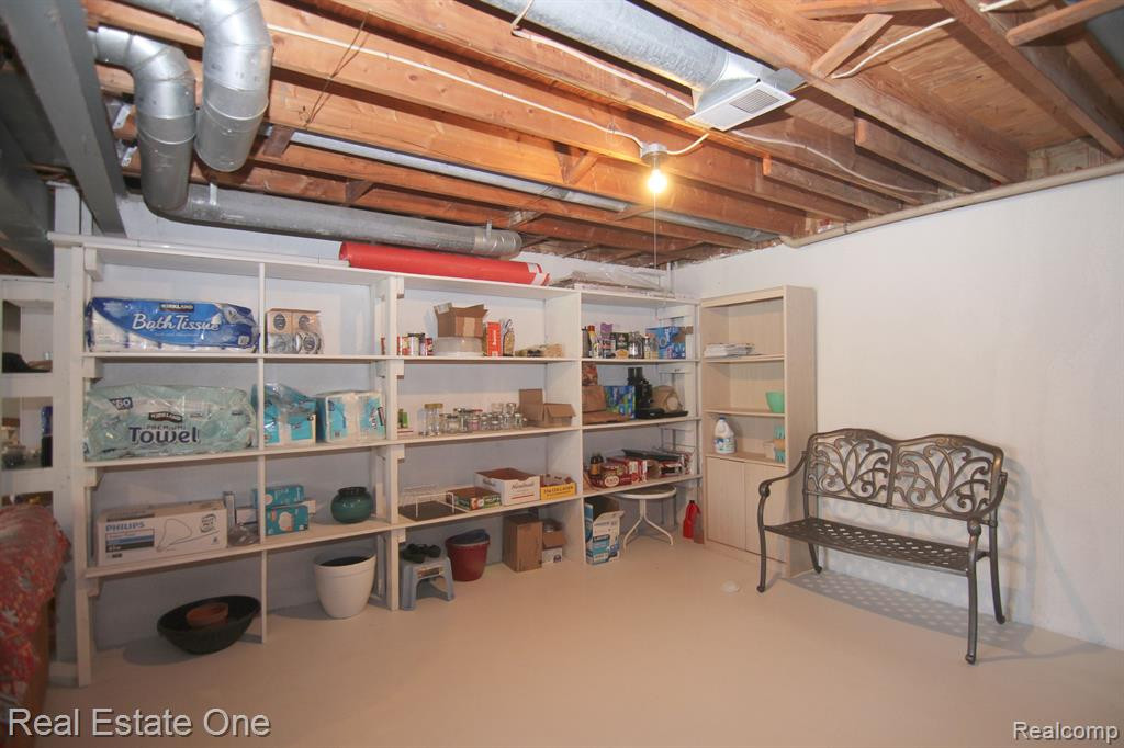 5441 PROVINCIAL Drive, Bloomfield Hills, MI 48302 — Photo 30