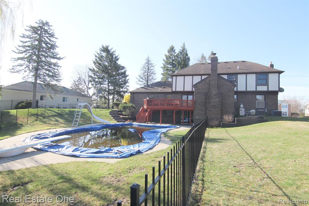 5441 PROVINCIAL Drive, Bloomfield Hills, MI 48302 — Photo 36