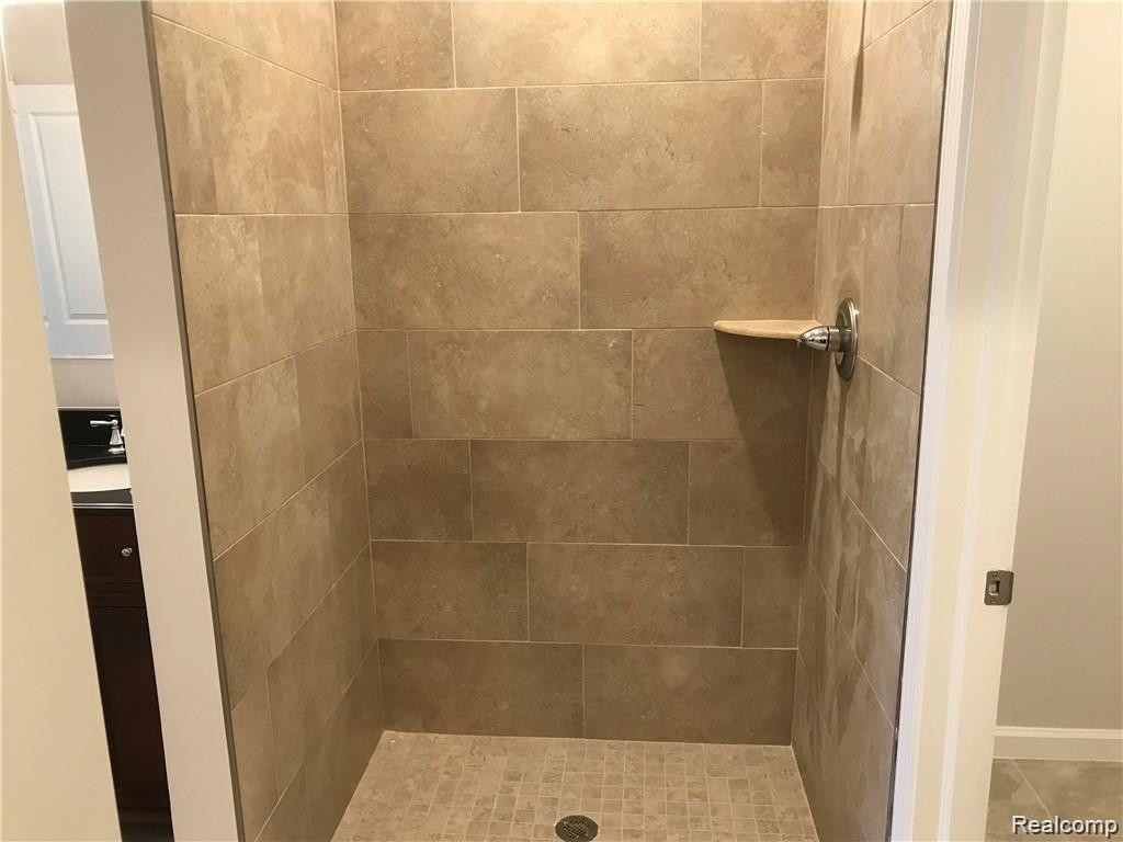 408 LEGATO Drive, Walled Lake, MI 48390 — Photo 12