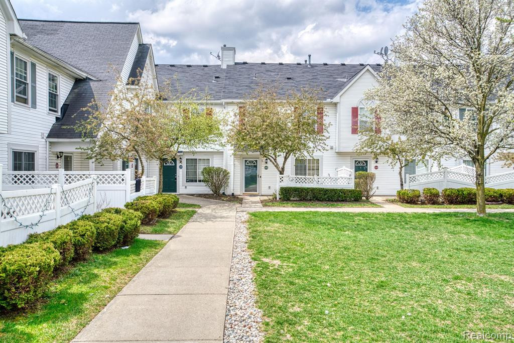 22307 ATLANTIC POINTE, Farmington Hills, MI 48336 — Photo 2