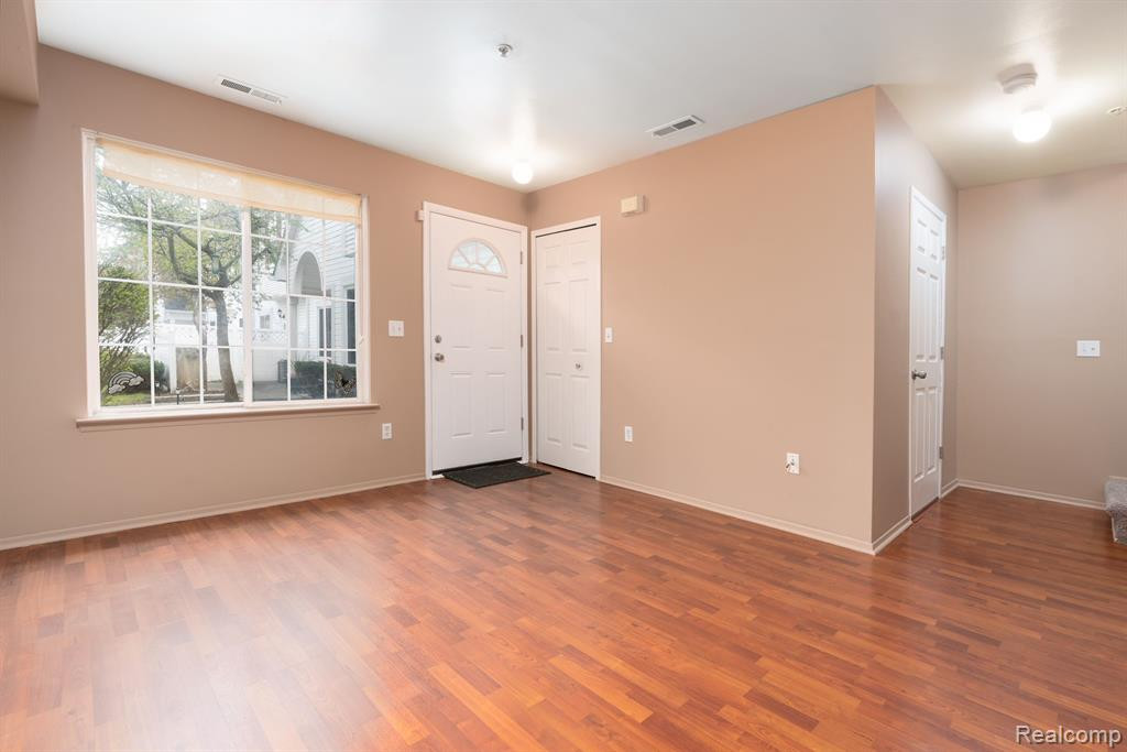 22307 ATLANTIC POINTE, Farmington Hills, MI 48336 — Photo 3