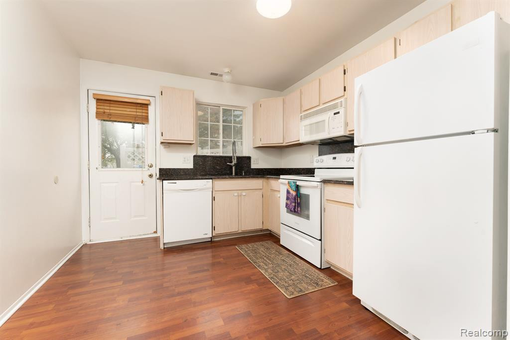 22307 ATLANTIC POINTE, Farmington Hills, MI 48336 — Photo 7