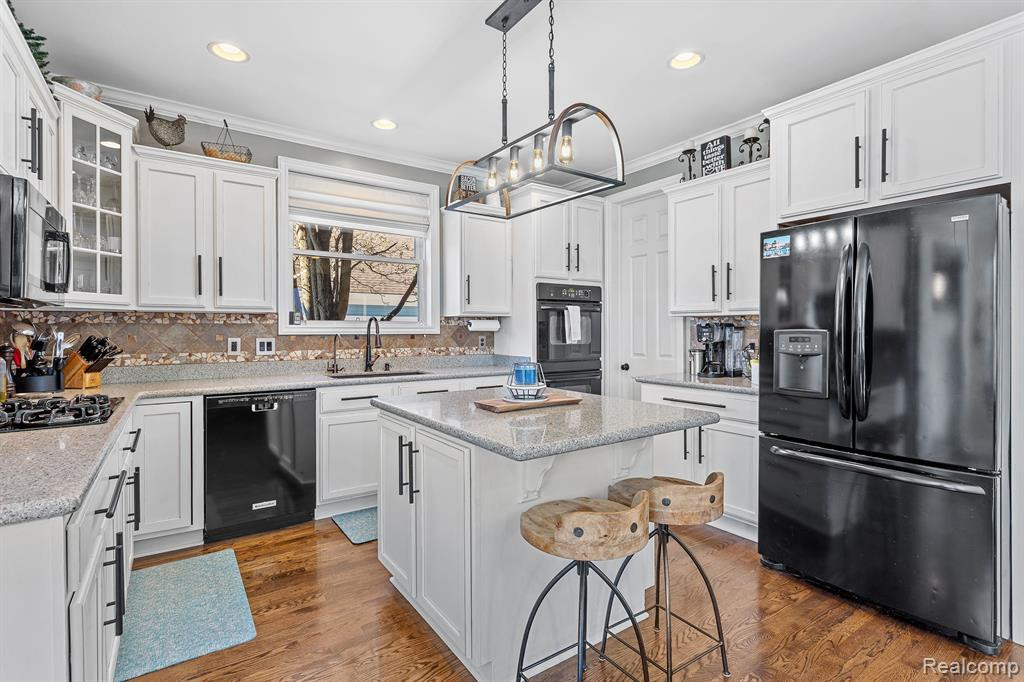 441 ROOSEVELT Street, Canton, MI 48188 — Photo 3