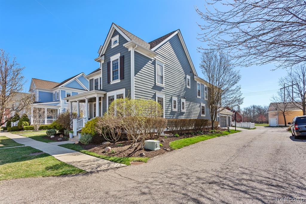 441 ROOSEVELT Street, Canton, MI 48188 — Photo 43
