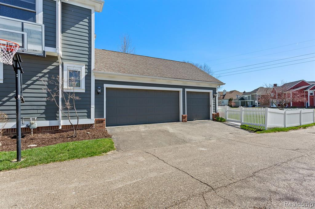 441 ROOSEVELT Street, Canton, MI 48188 — Photo 44